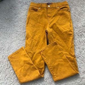 Gloria Vanderbilt mustard yellow pants
